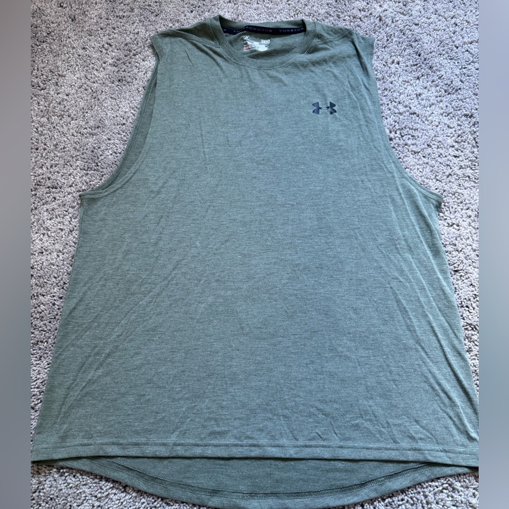 Under armour treadborne sleeveless tank top stringer gym workout bodybuilding L